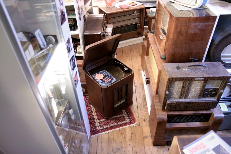Sammlung alter Radios von Jörg Chowanetz